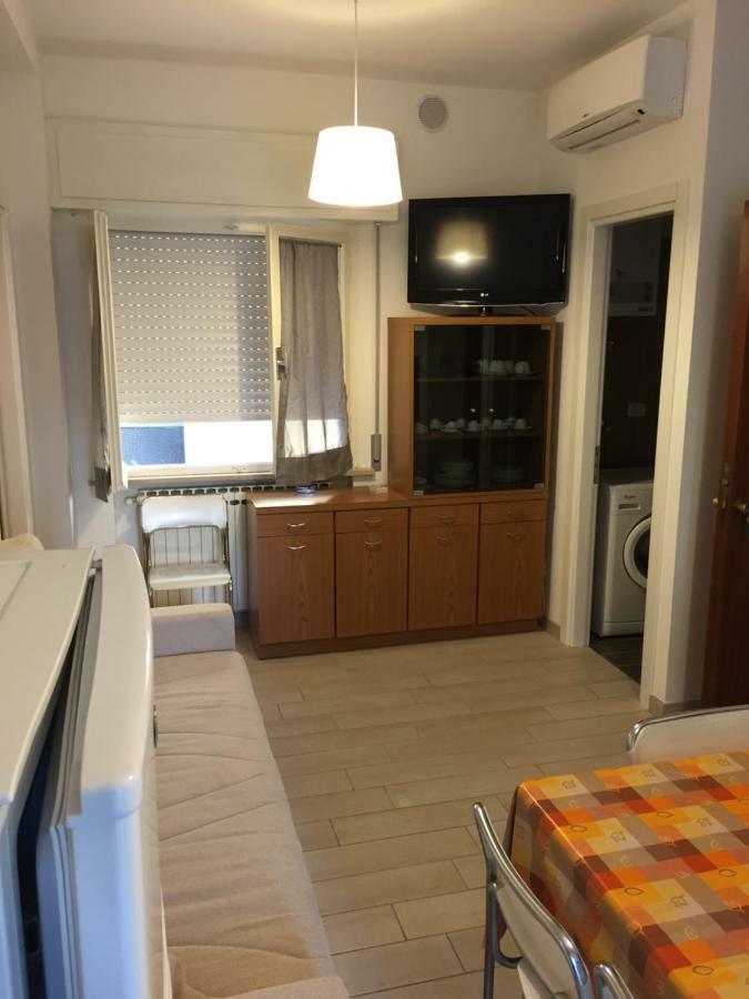 Appartamenti Orfeo Misano Adriatico Exterior foto